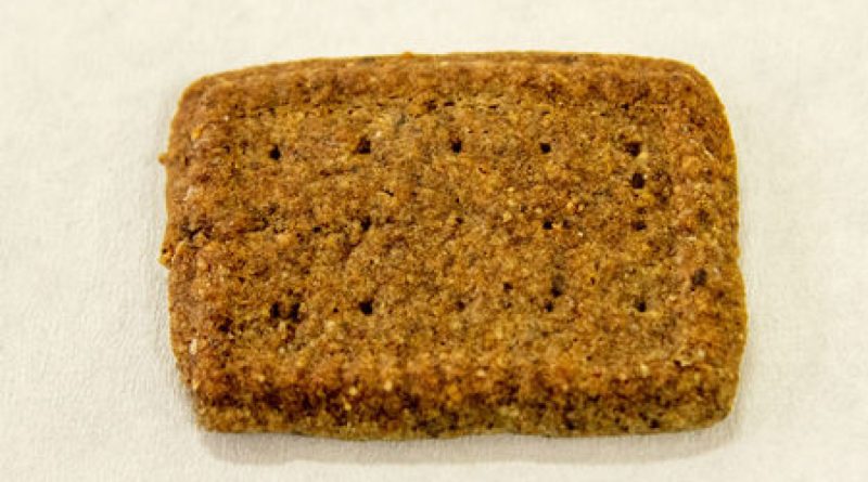 Mor ve mavi buğdayla sağlık dolu yeni bisküviler!