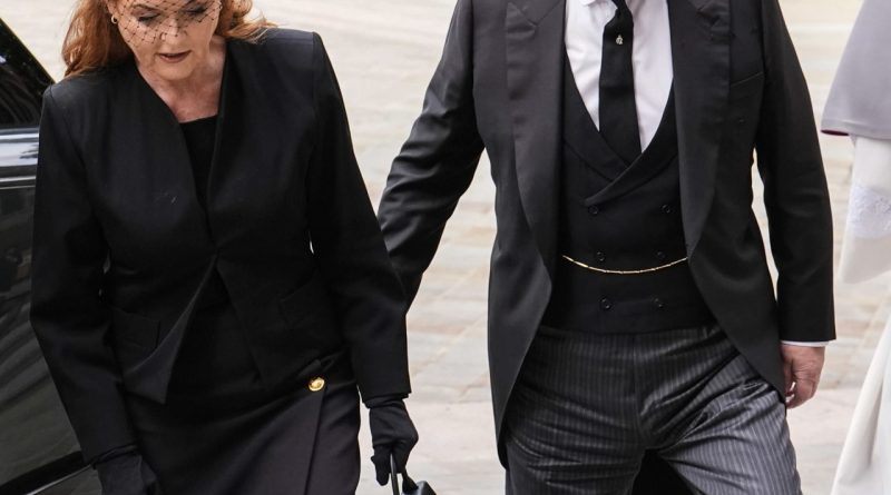 Kraliyet krizi derinleşiyor, skandalın gölgesi büyüyor