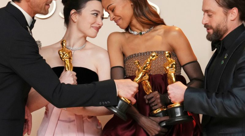 Hollywood parlıyor, yıldızlar buluşuyor, heyecan dorukta!