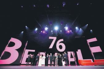 Sanatçı sesleri yükseliyor, sinema siyasetle dans ediyor