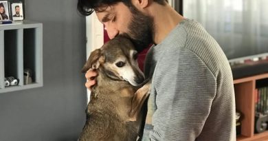 Kalbi acısıyla dolu bir ayrılık, sonsuzluğa yolculuk