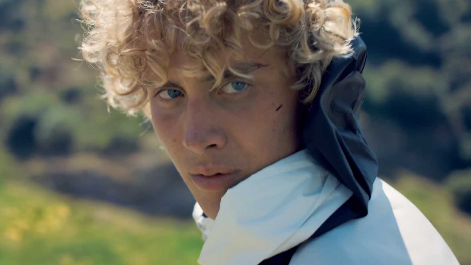 Haymitch'in gençliği, sırlarla dolu bir geçmişi aydınlatıyor