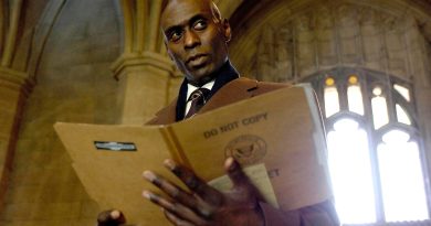 Gizemli olaylar, paralel evrenler, zaman yolculuğu başlıyor!