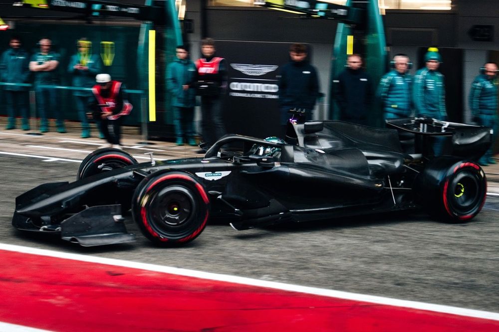 Hız, stil, gelecek: Aston Martin yeni döneme hazırlanıyor