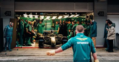 Eski Antonov, Aston Martin'i İspanya'ya taşıdı, sıra dışı!