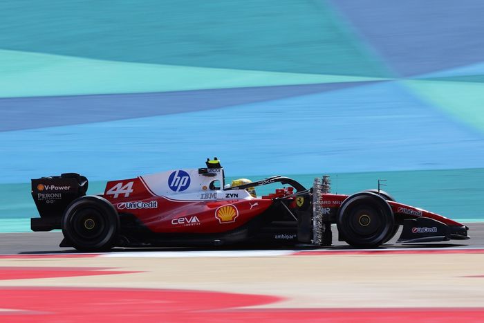 Yepyeni nesil, Bahreyn'de ilk kez aynı anda!