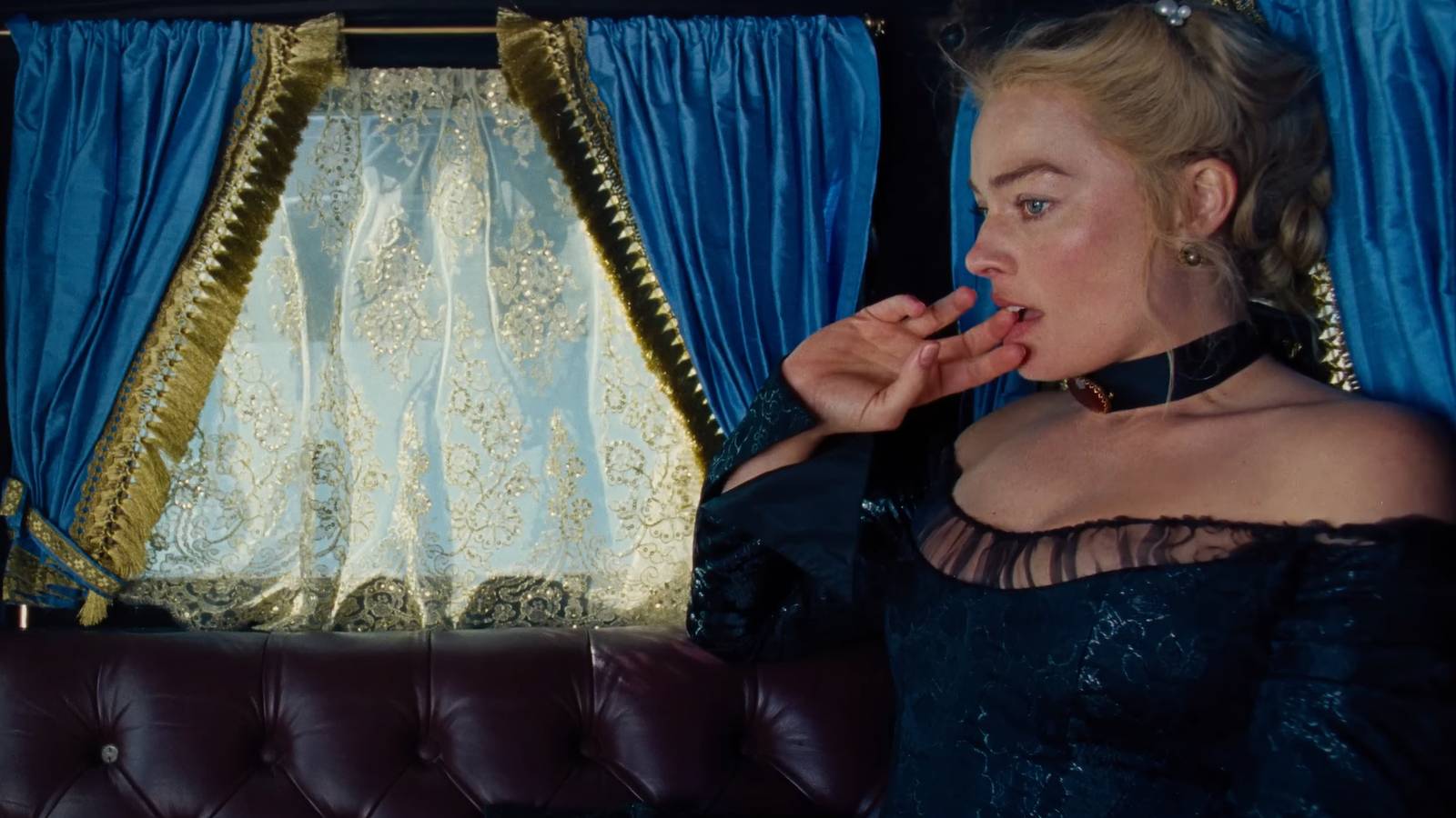 Aşk, intikam, kayıp ve karanlık bir atmosfer