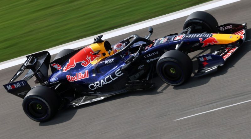 Rekabetin gölgesinde ilginç bir övgü, strateji mi dersin?