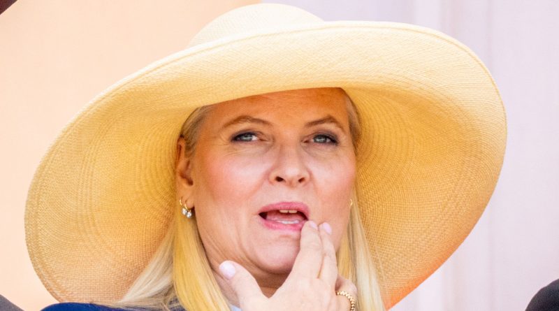 Kraliyetin gölgeleri, sarsılan itibar, şok, sessizlik