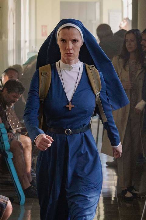 Robot, inanç, mizah ve absürtün çarpıcı karışımı