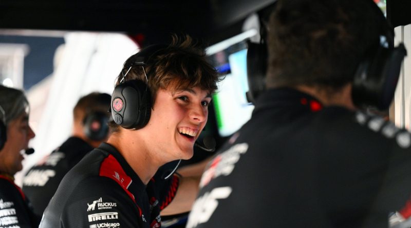 Çekimler havaya gitti mi? Genç pilotun şaşkın anları