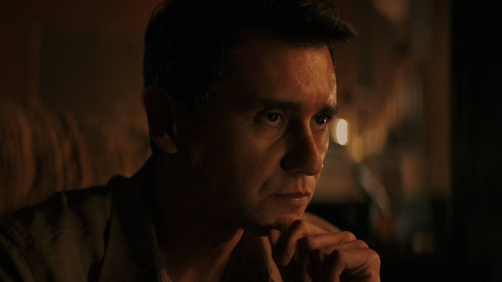 Derinlerdeki sır, umutsuzluk, distopya, hayatta kalma mücadelesi