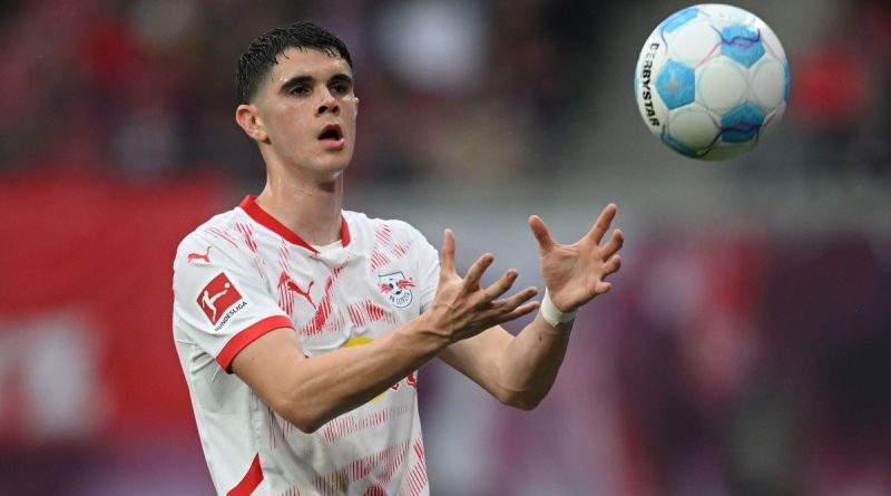 Sırp savunmacı Fiorentina'ya doğru mu ilerliyor?