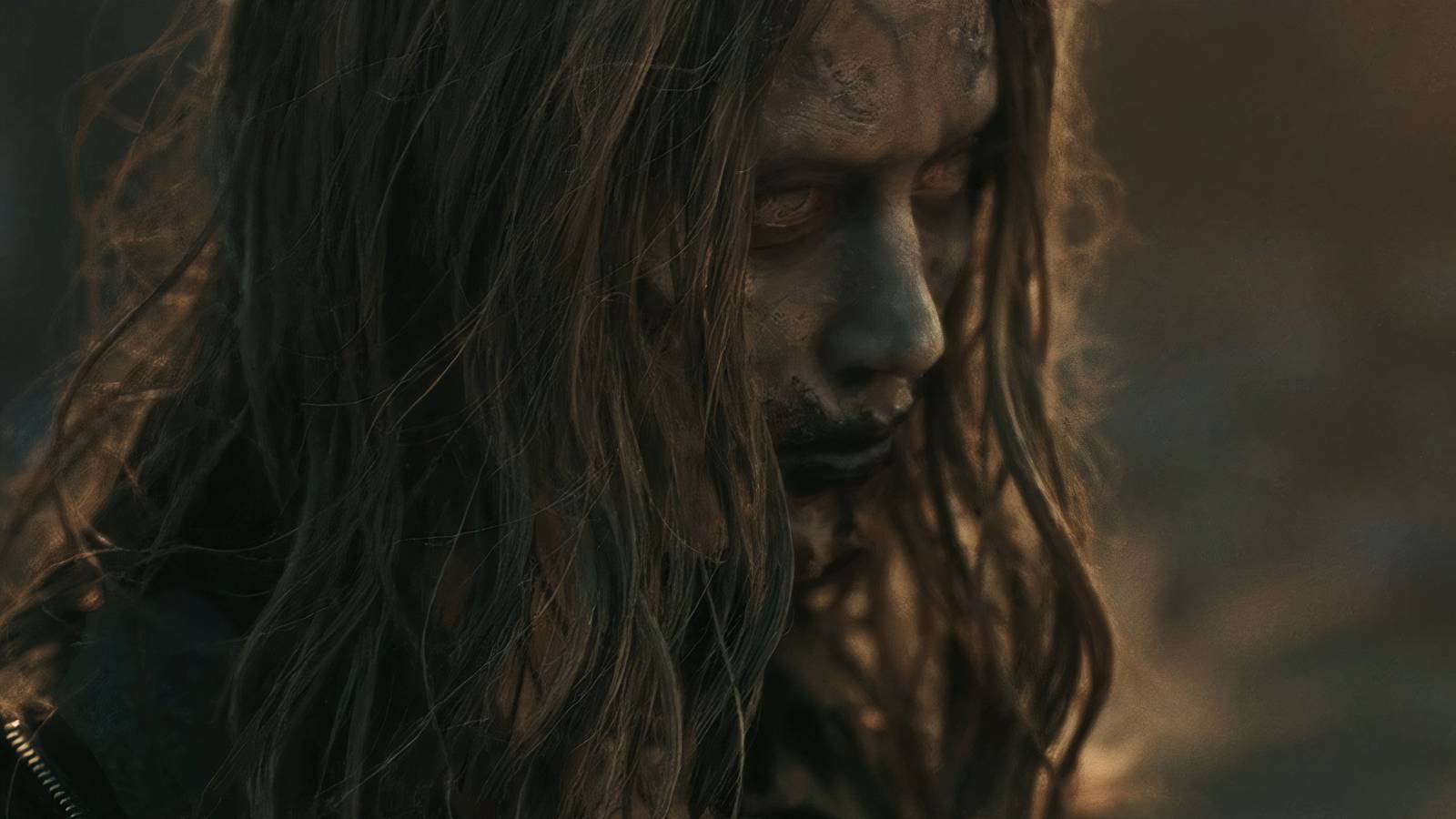 Gizemli bakışlar, tanıdık siluet, Ada Wong geri mi dönüyor?