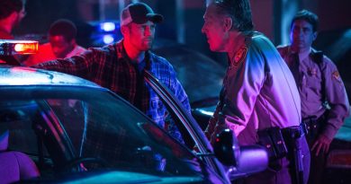 Clancy Brown'un performansı büyüleyici, gerilim dorukta, izleyin!