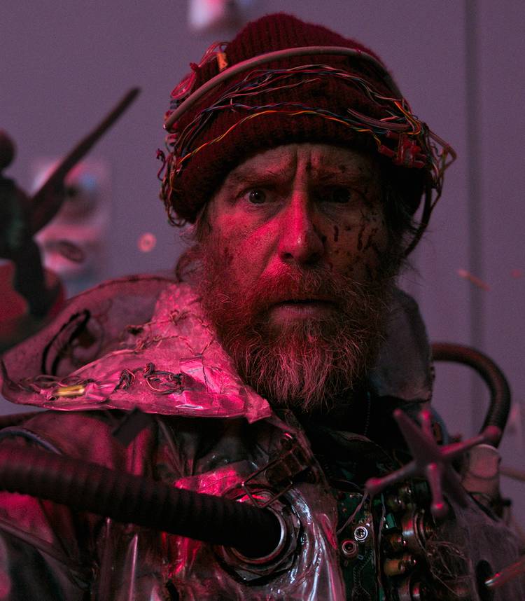 Gelecekten gelen uyarı, restoran, yapay zeka, gerilim