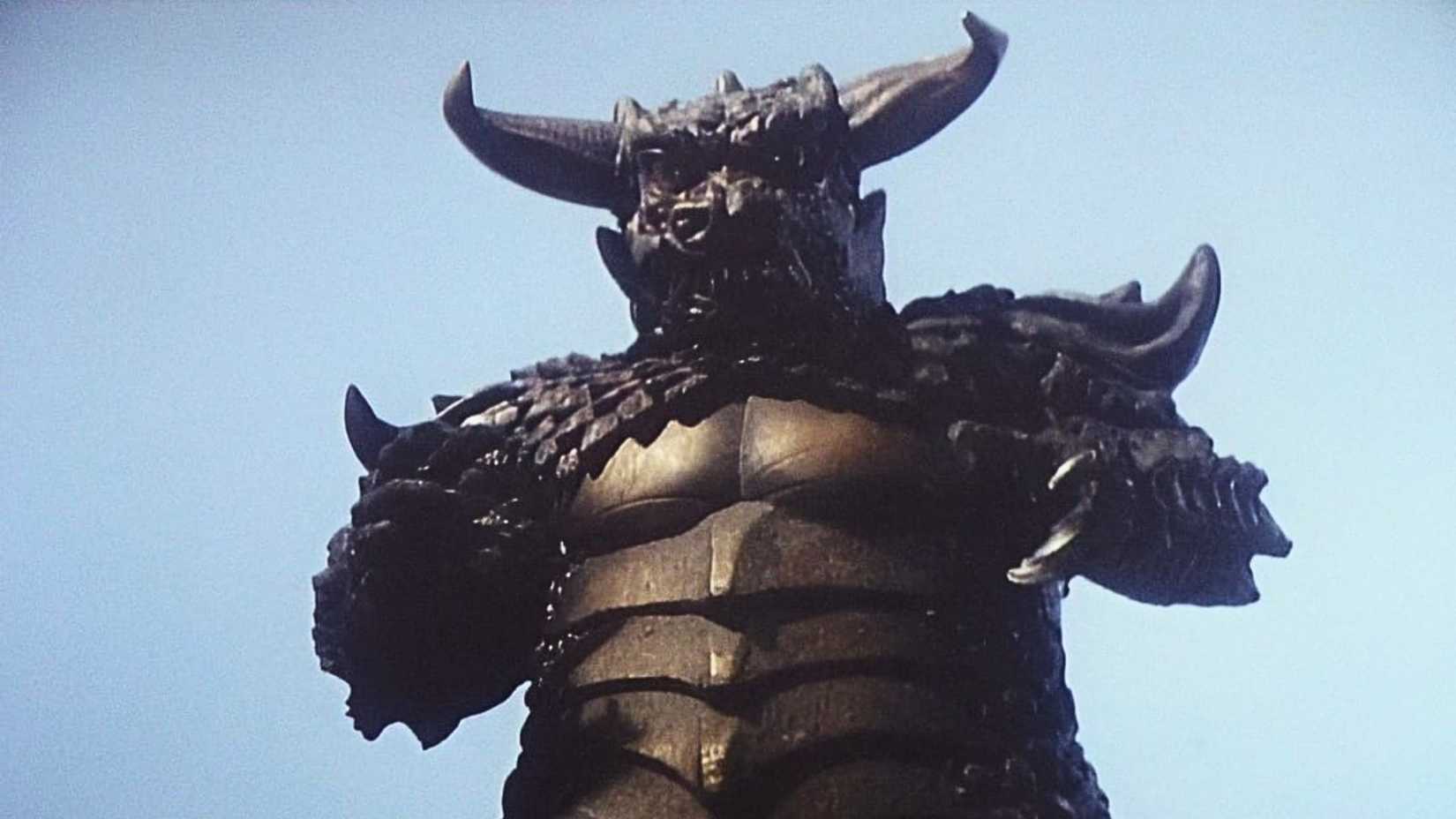 Devler, gölgeler ve beklenmedik bir Kore esintisi