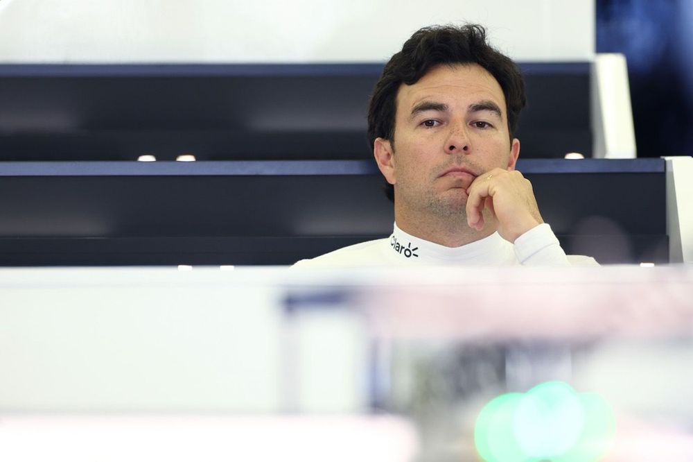 Cadillac'la uyum sorunu mu? Perez'in performansı soru işareti