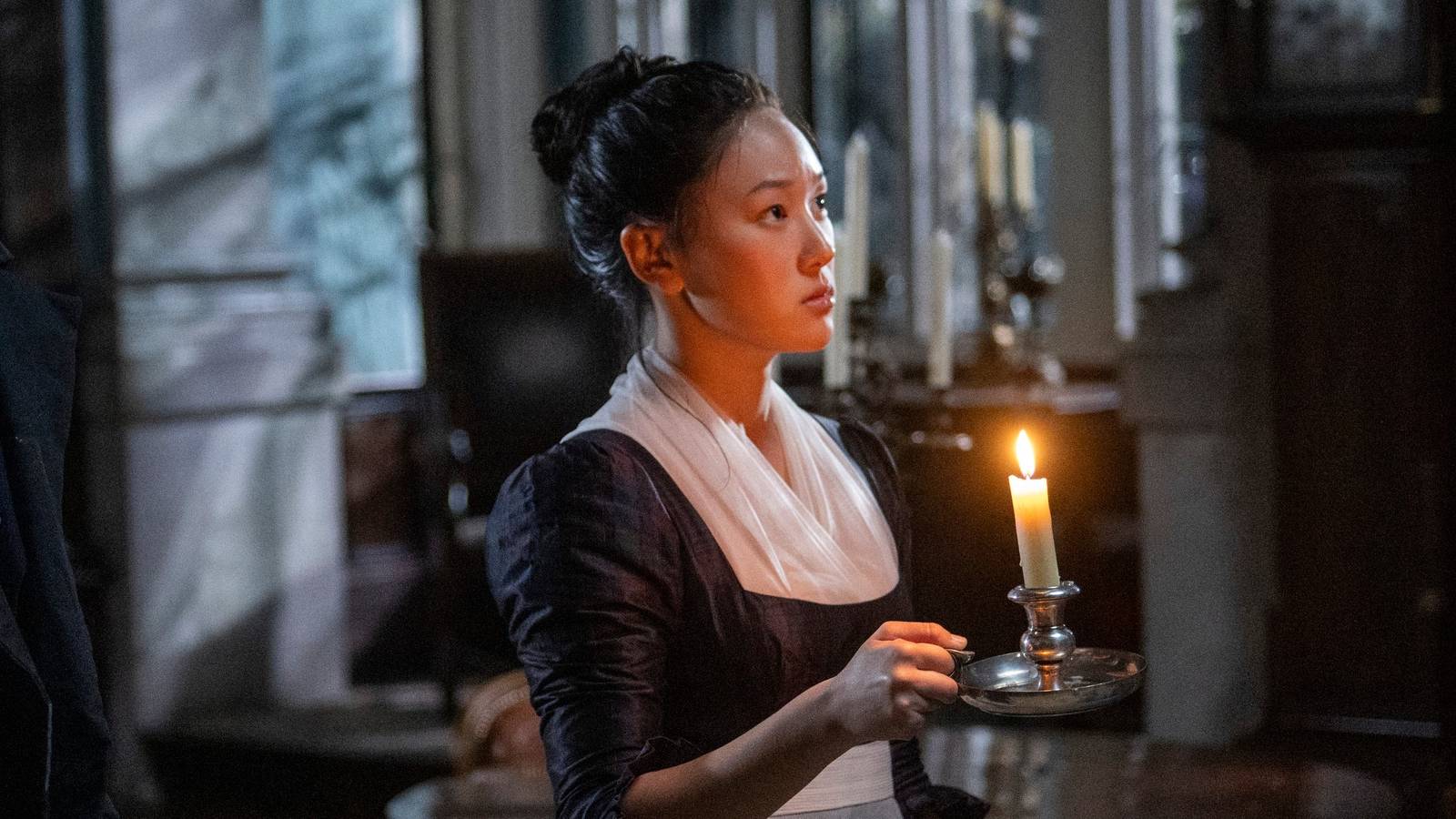 Gülümsemeler, bakışlar, aşkın sıcaklığı içtenlikle