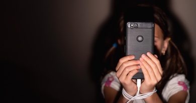 Ekranlar, gençler ve tehlike çanları çalıyor