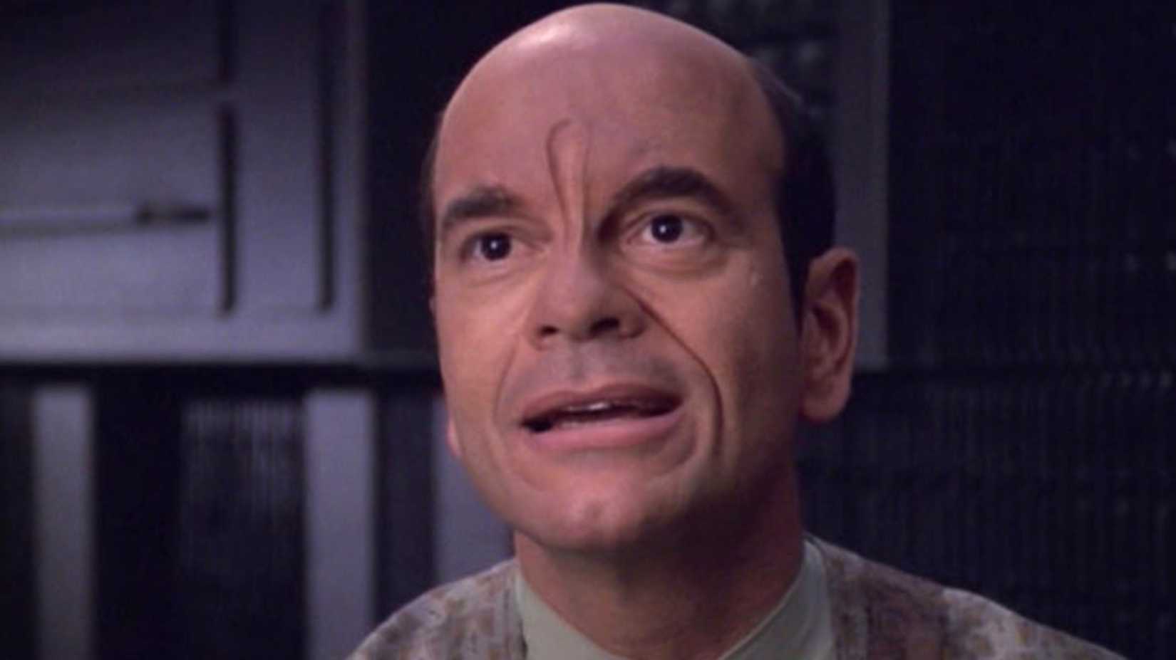 Geçmişe yolculuk, nostalji ve vedanın sıcaklığı