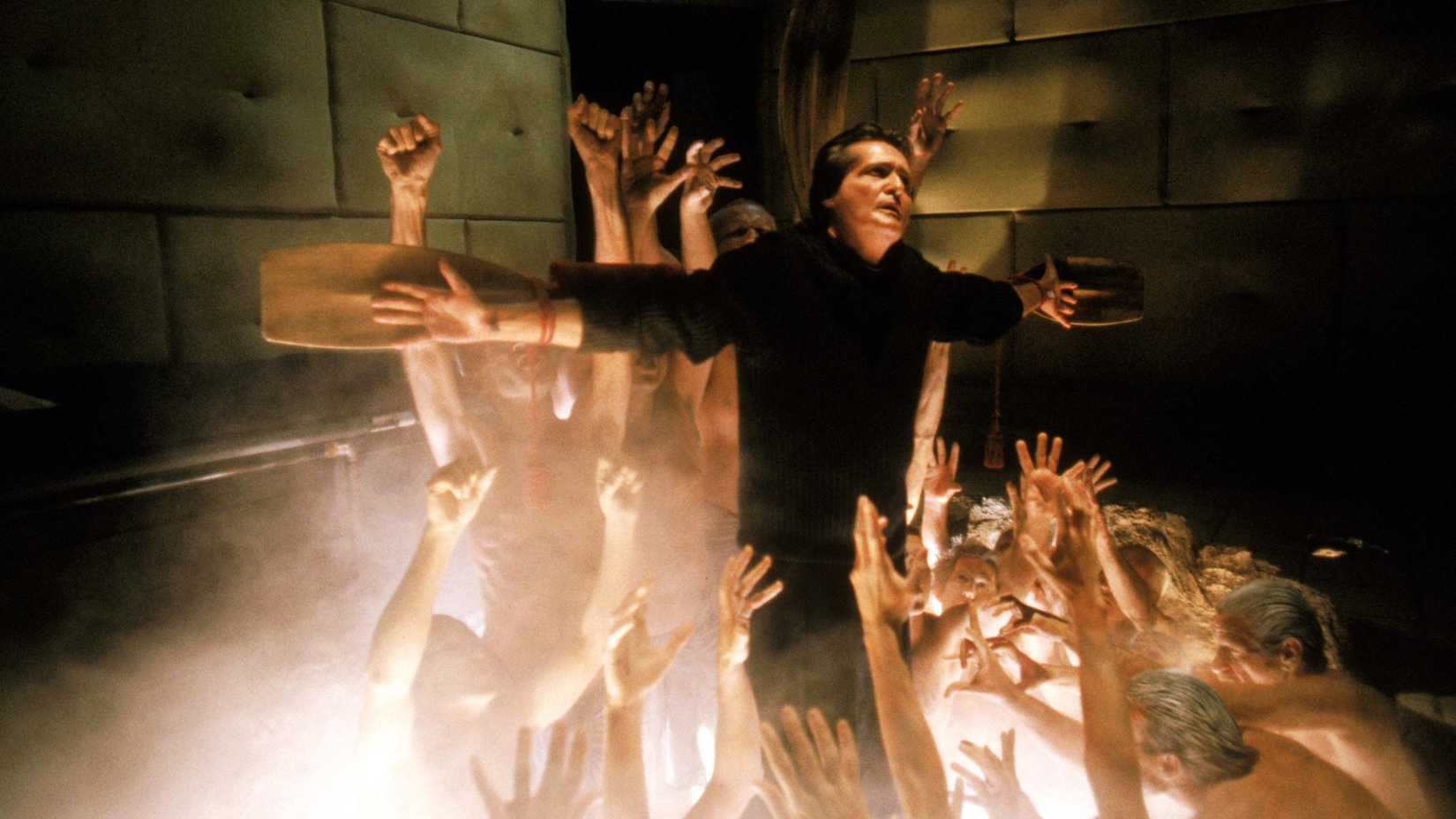 Korku dolu anlar, gerilim dorukta, geçmişten gelen dehşet