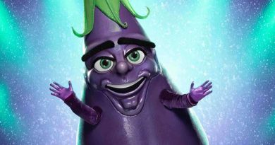 Mor Patlıcan'ın sesi tanıdık geliyor, Wagner mi acaba?