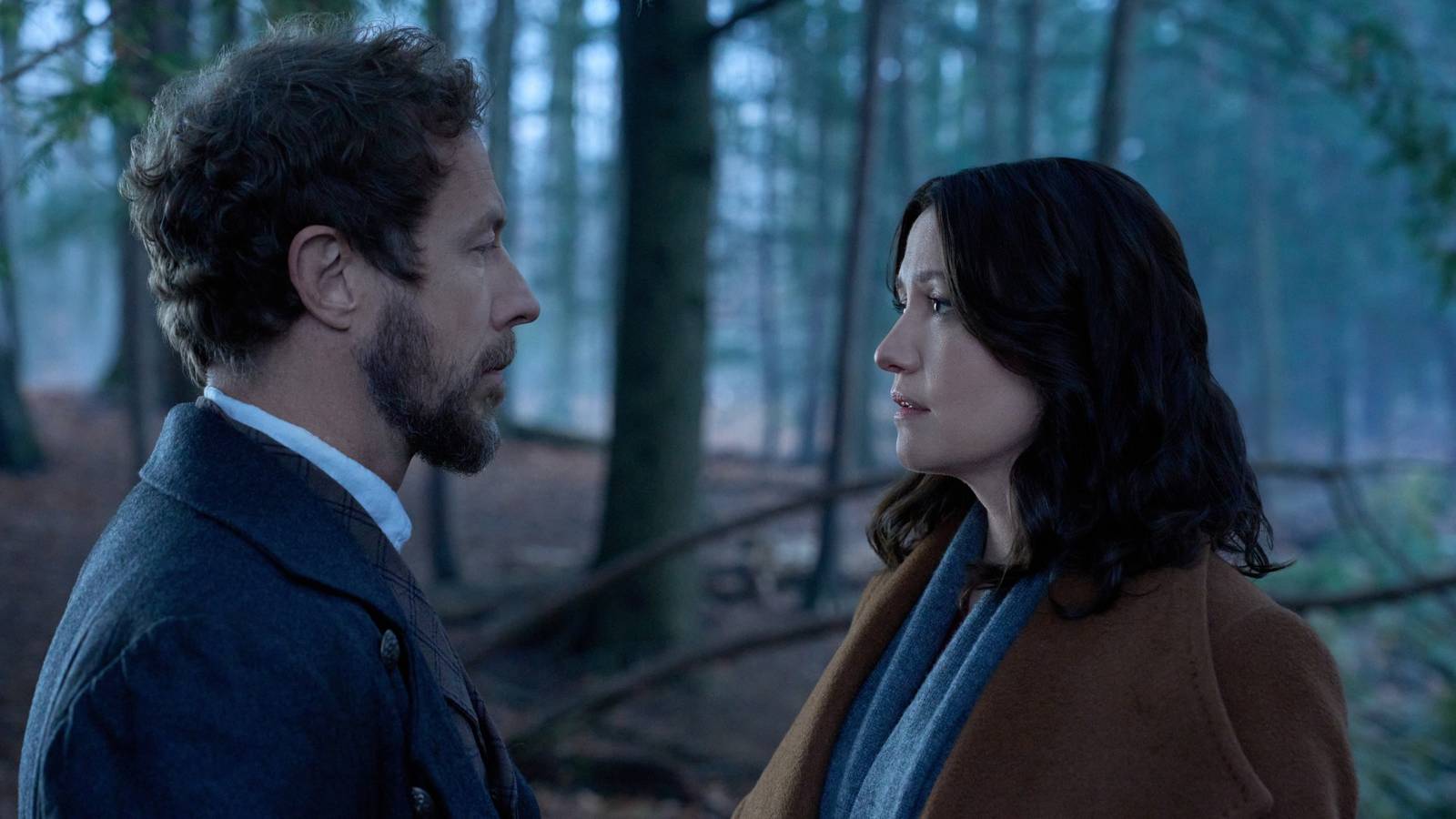 Aile sırları, kuşaklar arası bağ, zamanın gizemli akışı