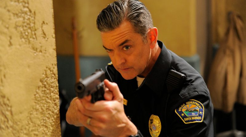 Saçma sapan komedi, zekice diyaloglar, unutulmaz karakterler