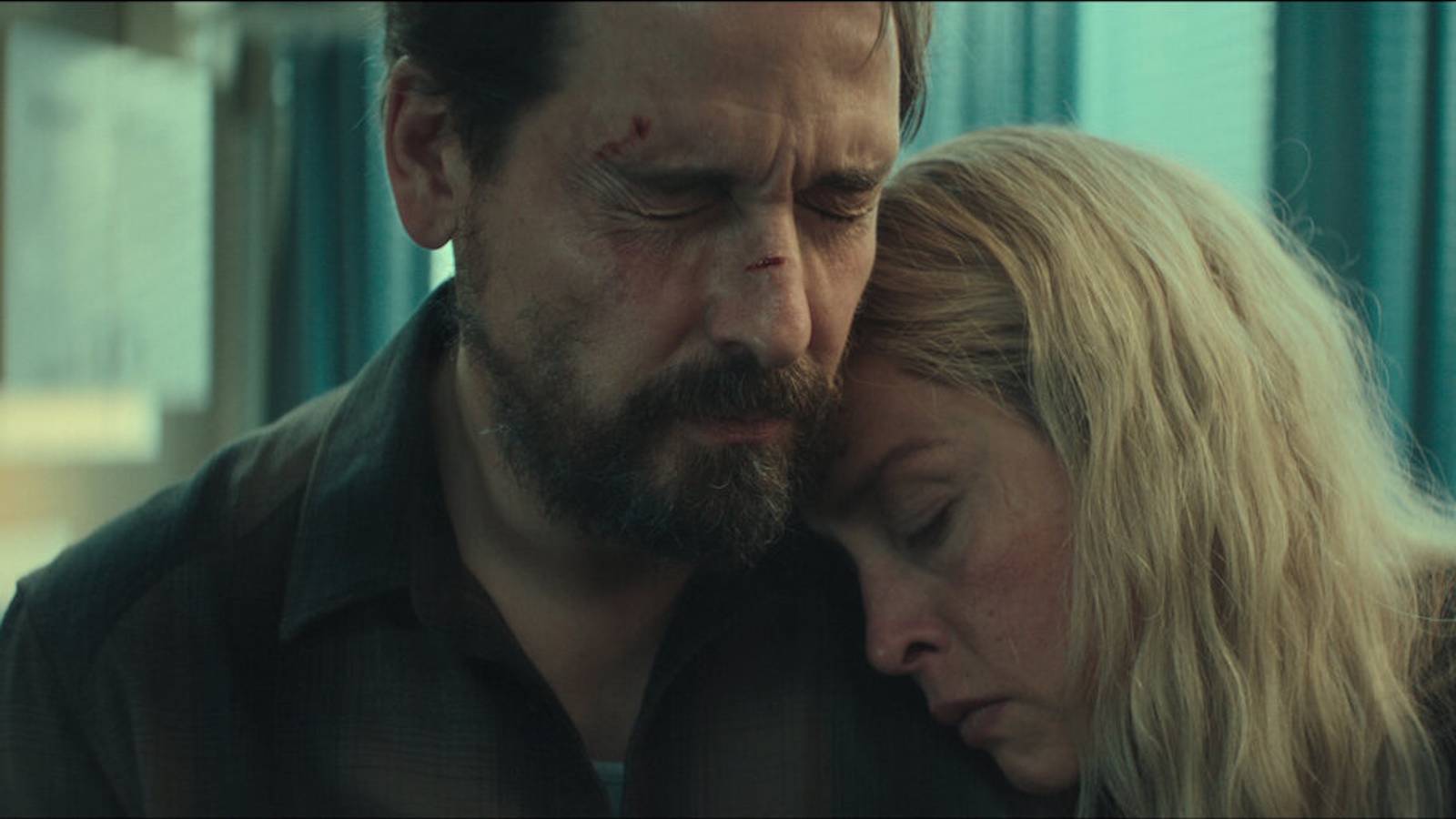 Gizem, gerilim, casusluk; nefes kesen bir başlangıç