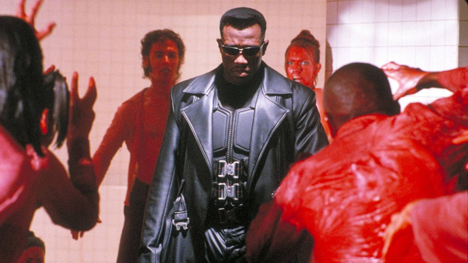 Gölgede dans eden bir efsane, karanlık hala hüküm sürüyor