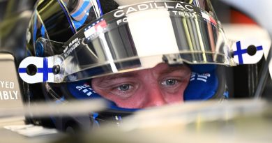 Yeni takım, yeni heyecan, Valtteri kameralarla!