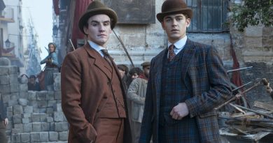 Genç Sherlock suçlanıyor, gizem derinleşiyor, Ritchie imza