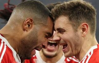 Savaşçı ruh, birliktelik, zafer gülümsemesi