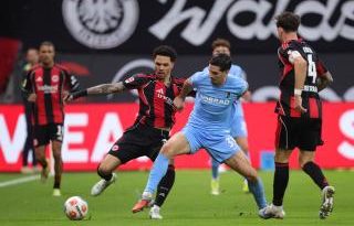 Farès Chaïbi parladı, Frankfurt galip ayrıldı!