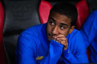 Diz sakatlığı, Leverkusen'in sağ beki için yeni bir sınav