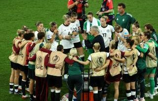 Zafer Almanya'nın! Kadınlar Kupası yolunda ilk adım atıldı