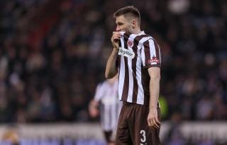 Sol bacakta ağrı, maçtan ayrılık, endişe verici durum