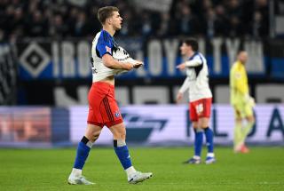 Genç savunmacı geleceği parlak, Hamburg'da kalmak istiyor