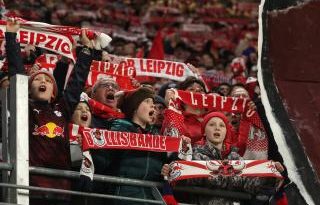 Leipzig evinde Augsburg'a karşı sahaya çıkıyor!