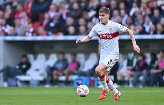 Hollandalı savunmacı için Stuttgart yüksek fiyat koydu