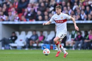 Hollandalı savunmacı için Stuttgart yüksek fiyat koydu