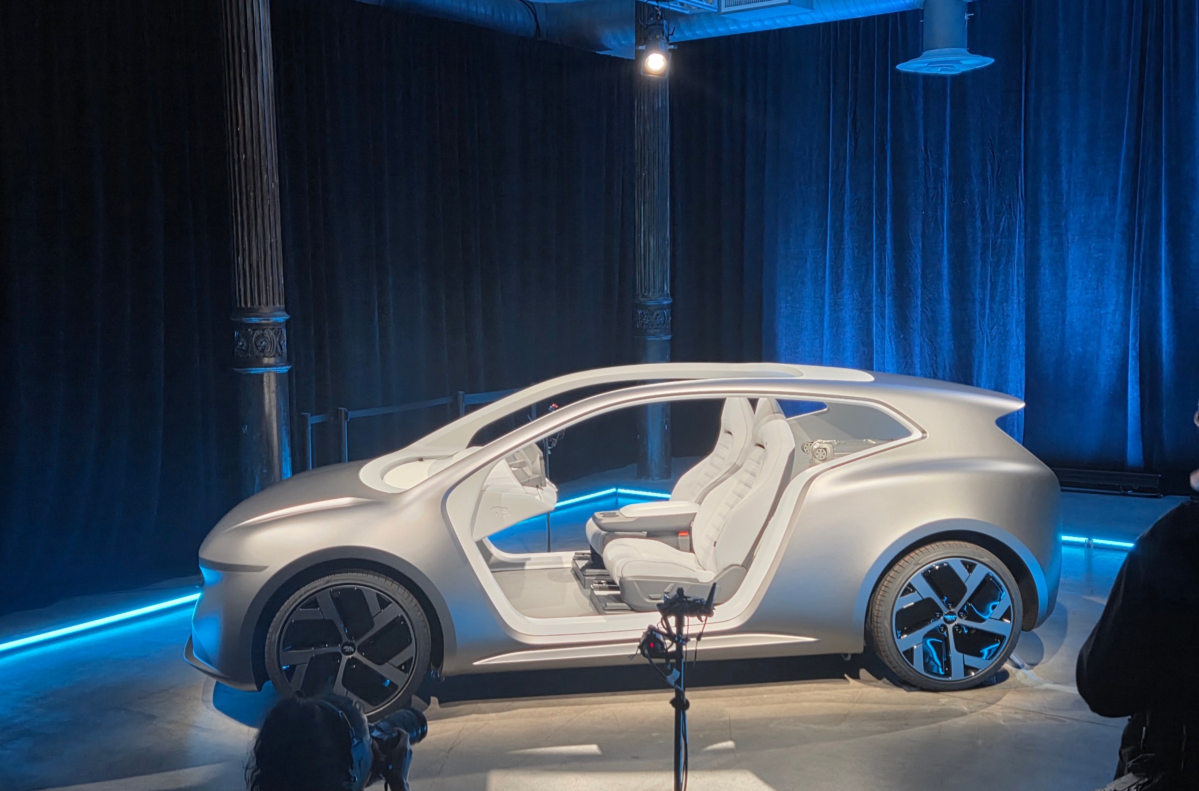 Robotaxi dönüşümü başladı, iki koltuk yeni çözüm mü?