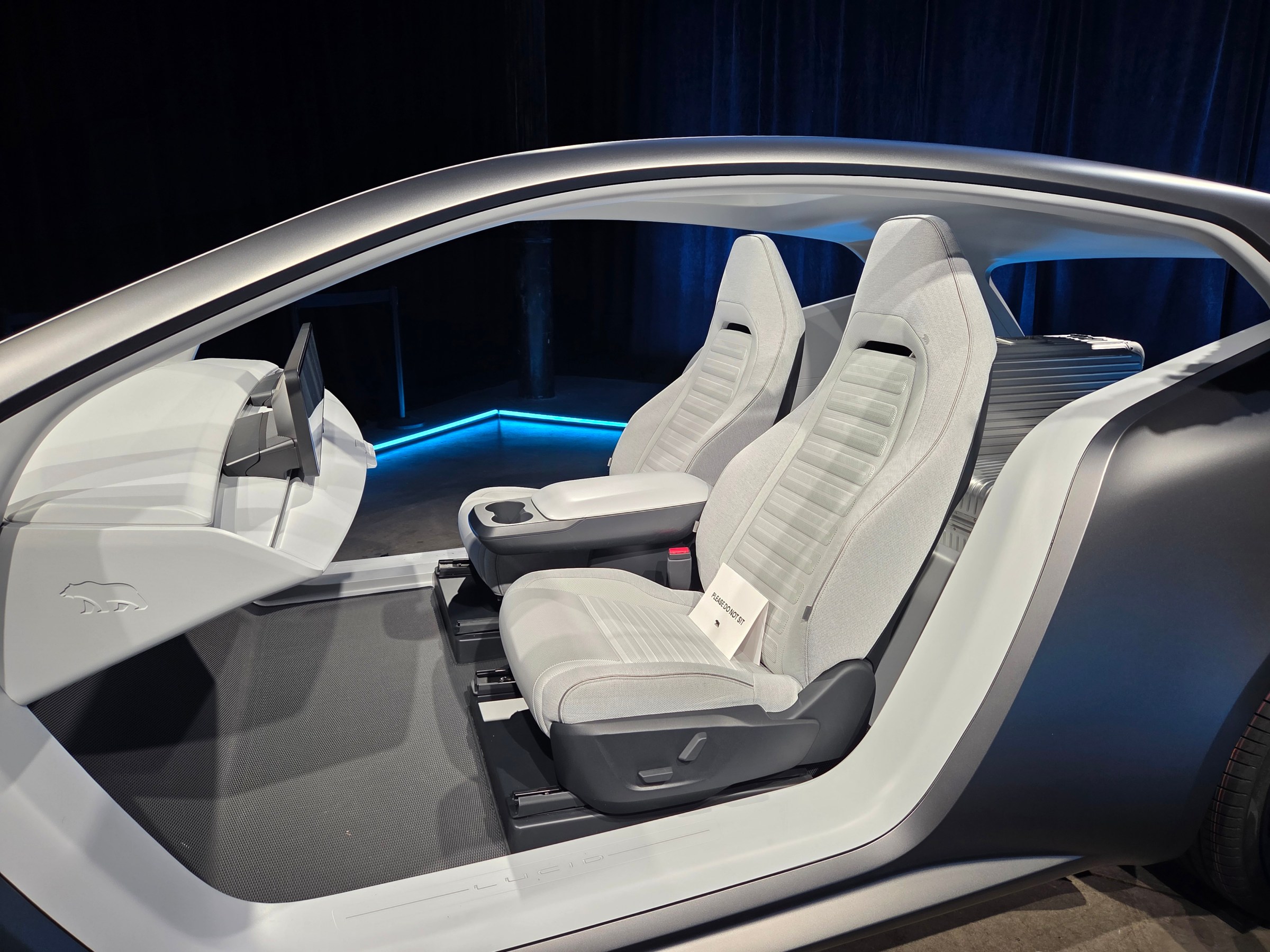 Robotaksi, iki koltukla daha ekonomik ve pratik olabilir