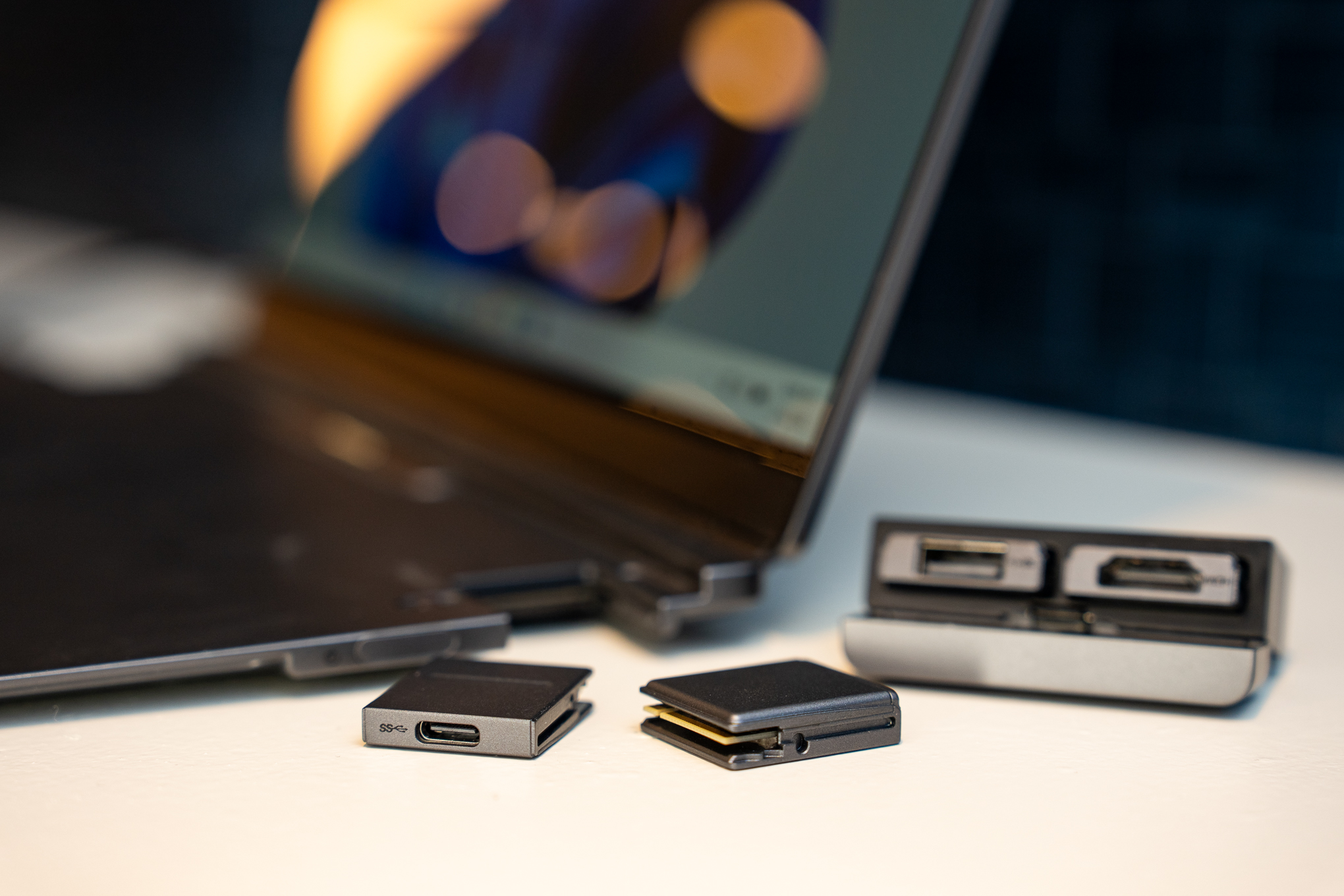 Gelecek teknoloji: Robot telefon, katlanabilir ekran, modüler tasarım