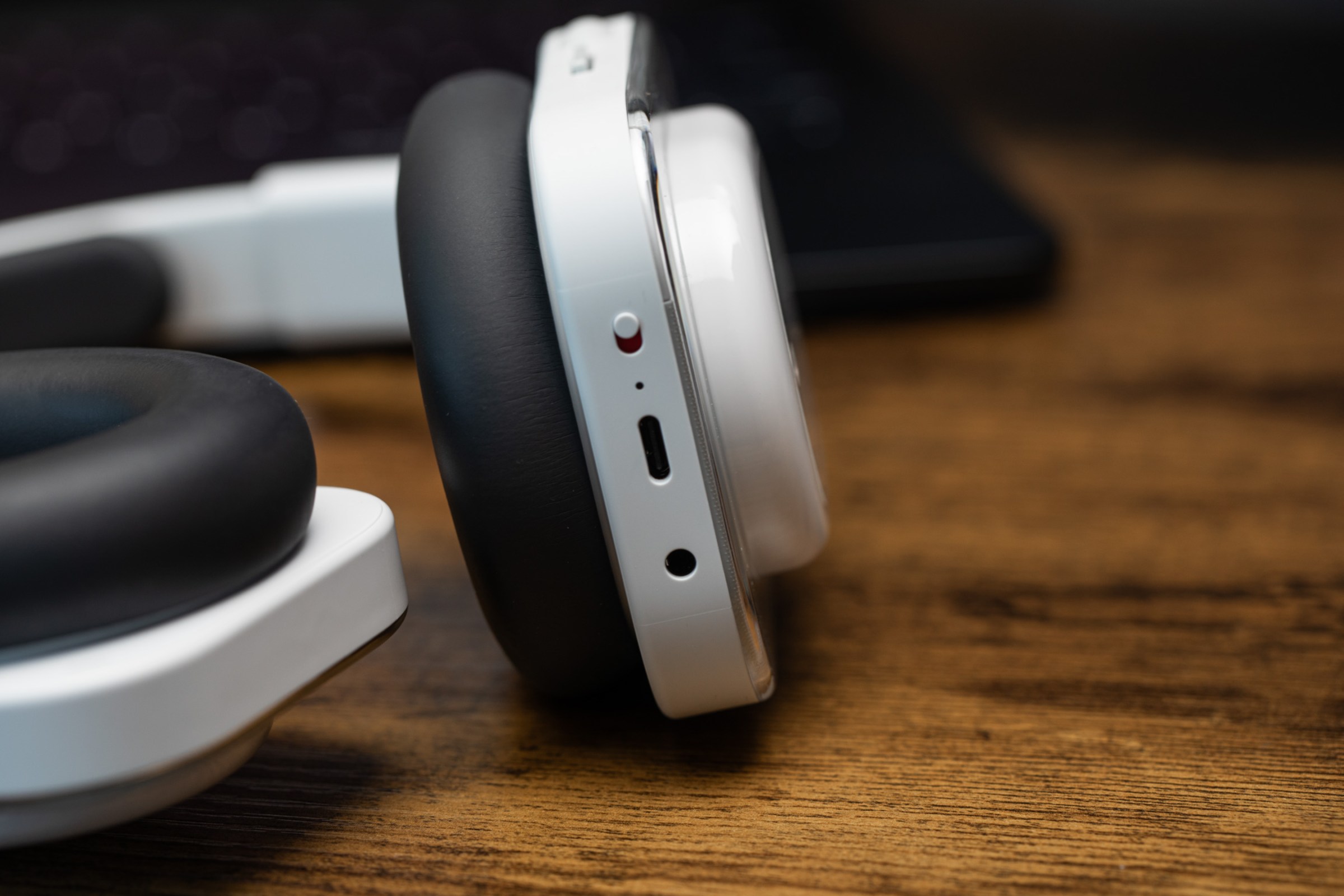 Minimalist şıklık, güçlü ses, uzun pil ömrüyle kulağınızda