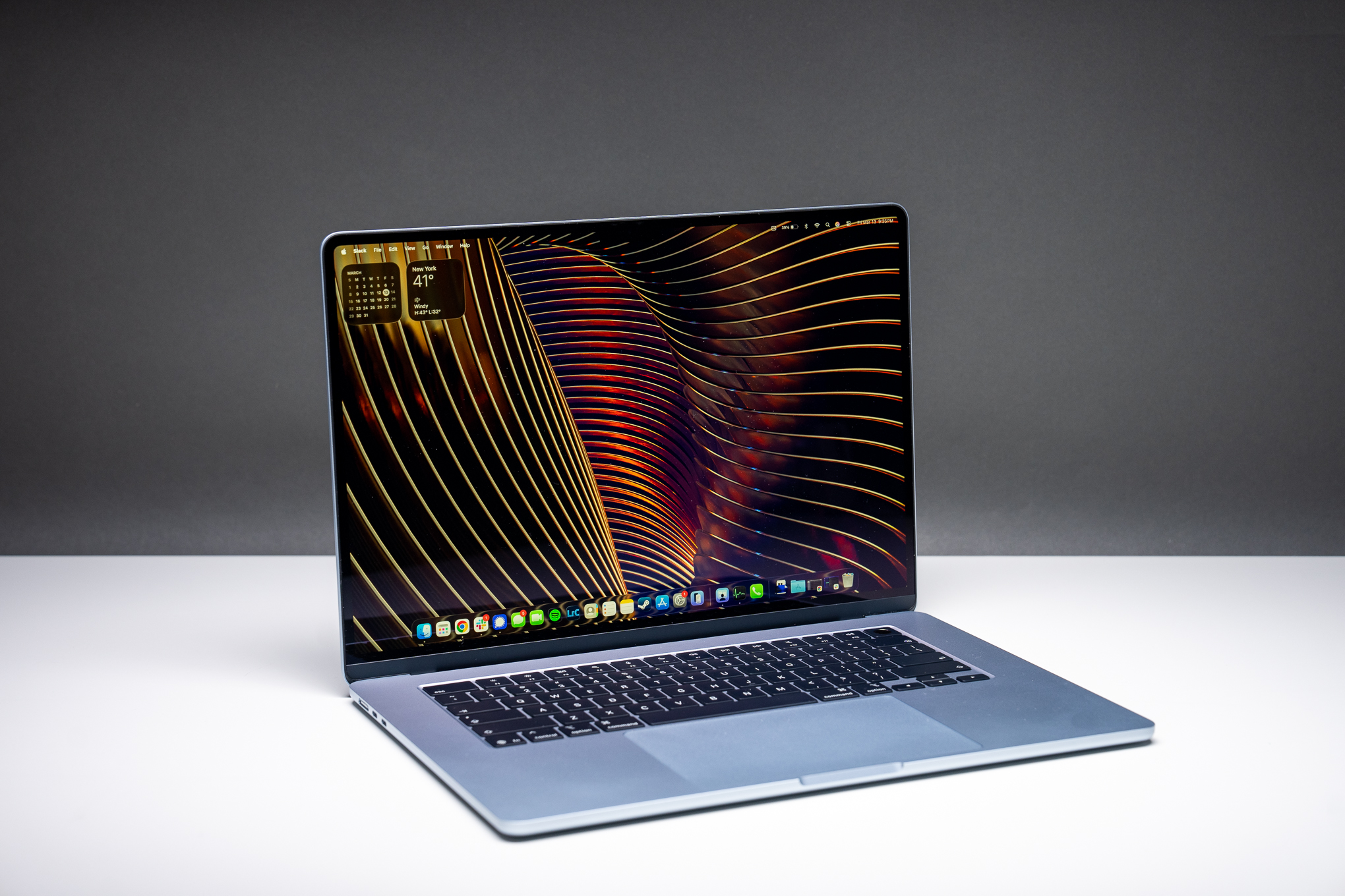 Hafif tasarım, güçlü işlemci, yeni Wi-Fi standardı