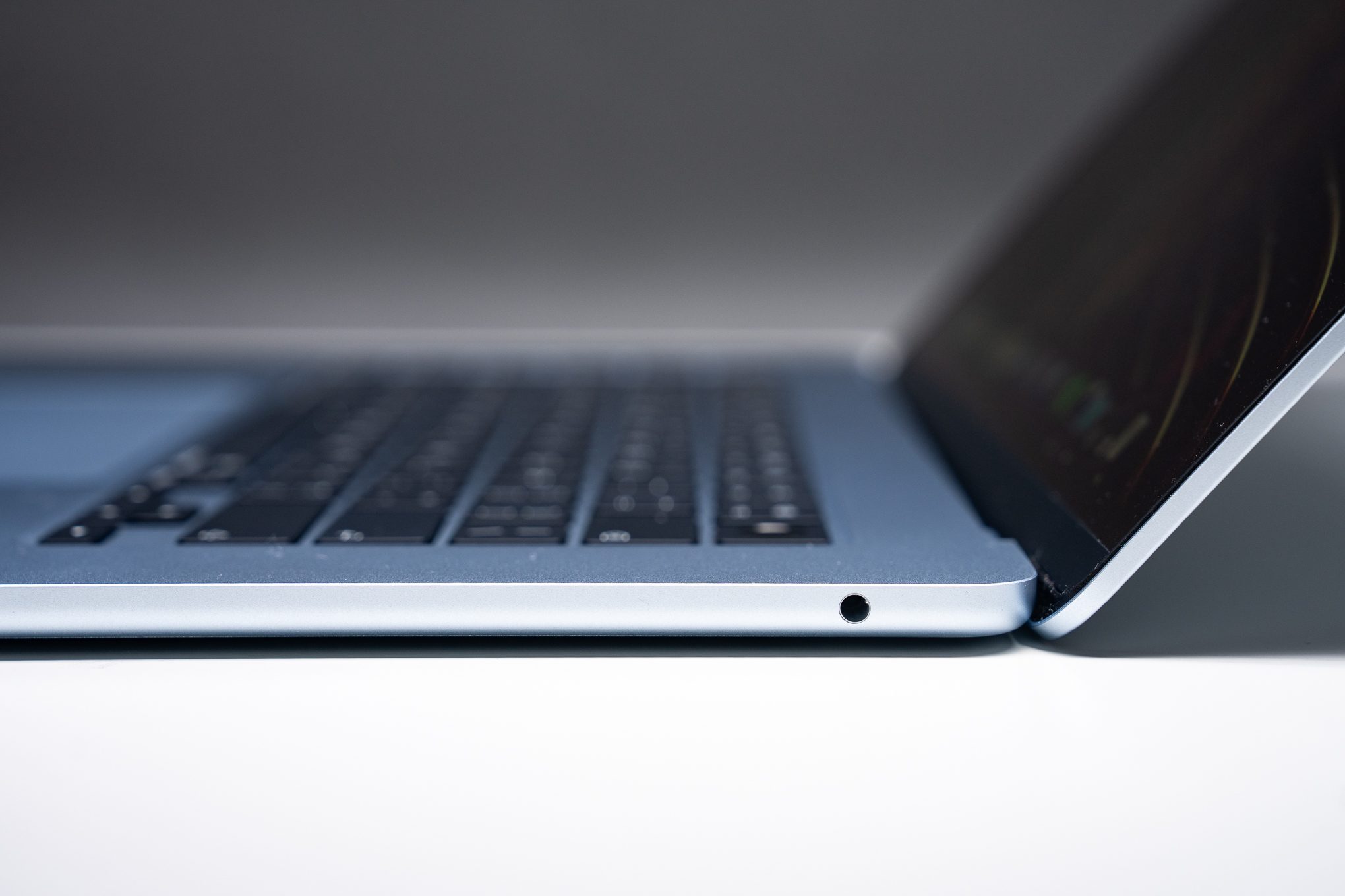 Hafif, güçlü, yeni Mac deneyimi başlıyor