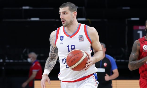 Fransa'ya dönüş: Adrien Moerman, basketbola yeniden başlıyor