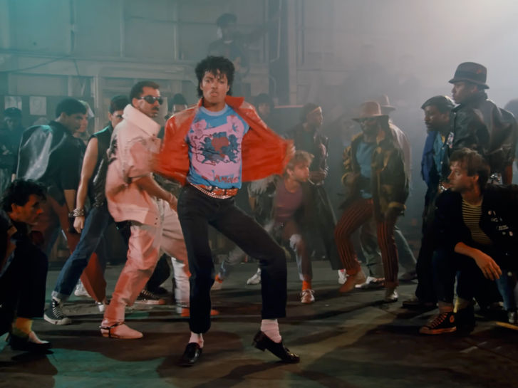 Yıldızın gölgesi karanlık geçmişiyle uzuyor